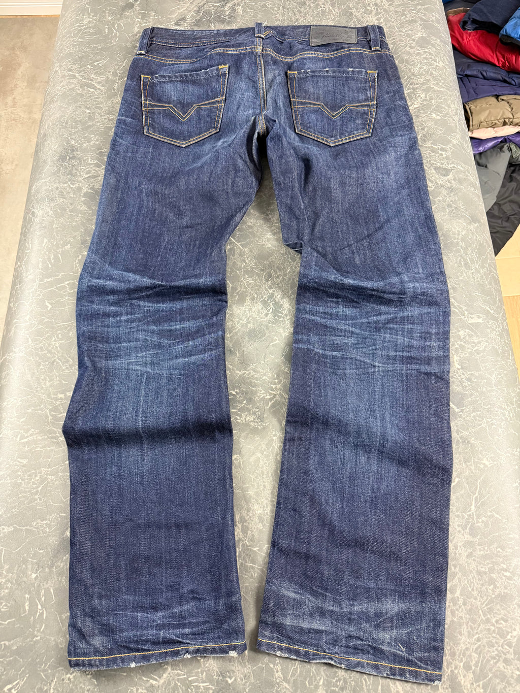 Armani Jeans (M)